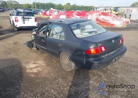 1999 Toyota Corolla Ce z USA, uszkodzony, nr VIN 2T1BR12E3XC206927